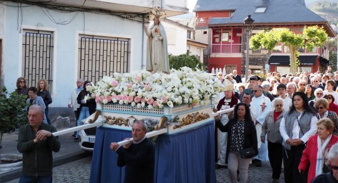 valdeorrasdecerca_procesión de la Virgen de Fátima_A Rúa_2026_05_13 (14)