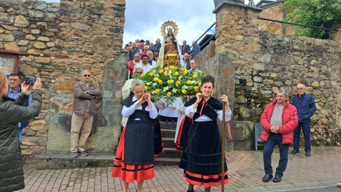 valdeorrasdecerca_procesión de la Virxe do Camiño_fiestas de Rubiá_2026_05_14 (4)