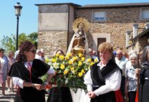 La procesión de la Virgen del Camino abre las fiestas de La Ascensión en Rubiá