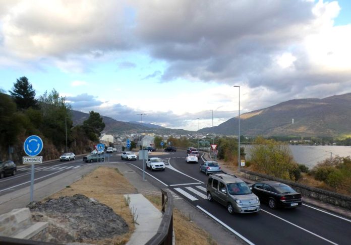 valdeorrasdecerca_protesta_vertedero_Petín_2025_08_28 (1)