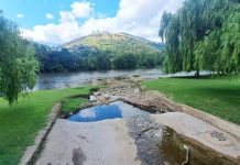 Sanidade analizará el agua del río Sil en O Barco para la reapertura de la playa fluvial