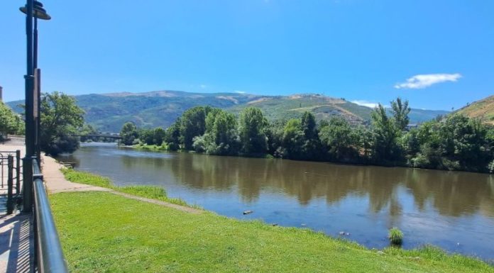 El río Sil vuelve a ser apto para el baño en O Barco