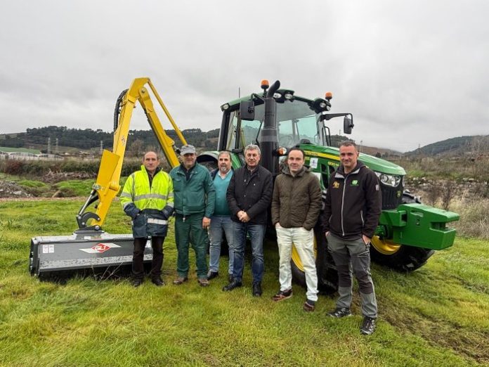 valdeorrasdecerca_tractor_O Barco_2025_12_18 (1)