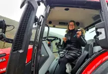 Carballeda estrena un nuevo tractor para desbroces que ayudará a prevenir incendios