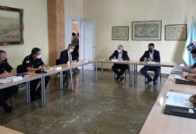 Dispositivo de vigilancia para evitar la entrada de uva foránea